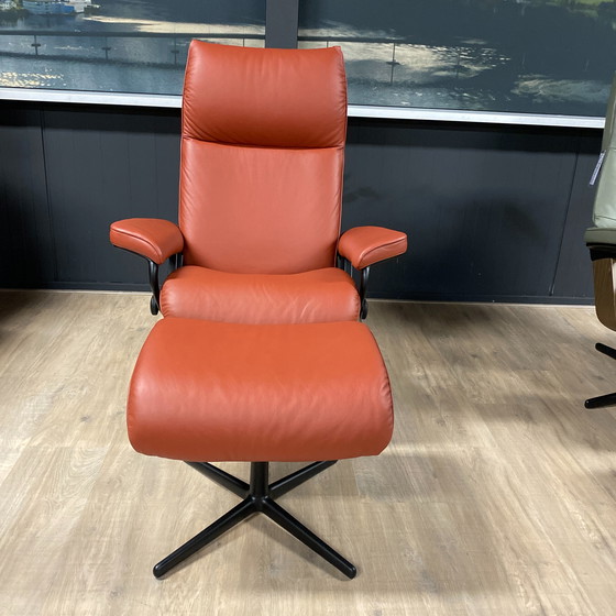 Image 1 of Fauteuil inclinable Stressless Aura M avec repose-pieds
