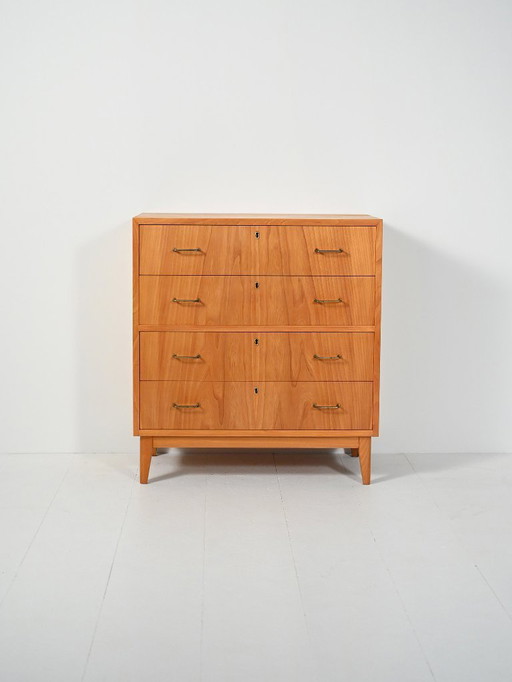 Scandinavian elm chest of drawers, 1950s