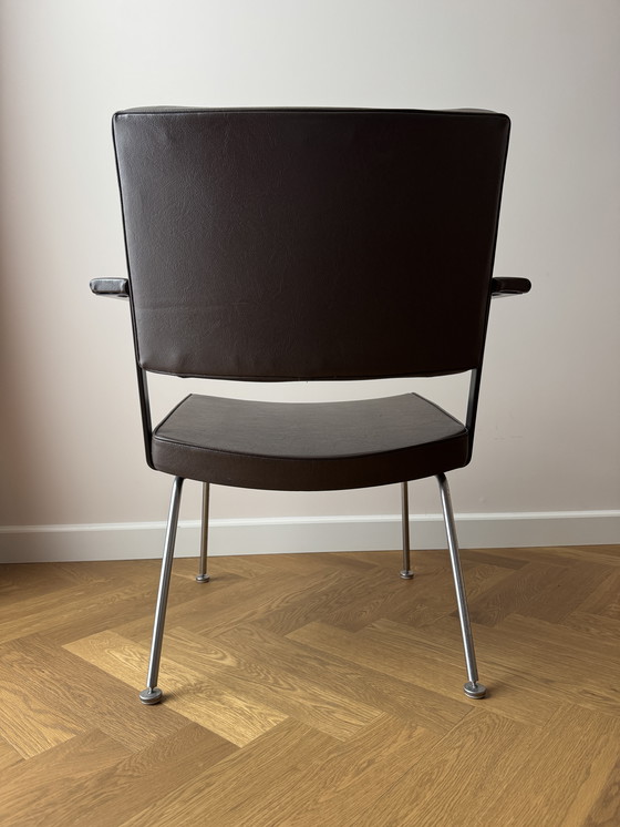 Image 1 of Gispen 1445 fauteuil bruin leer