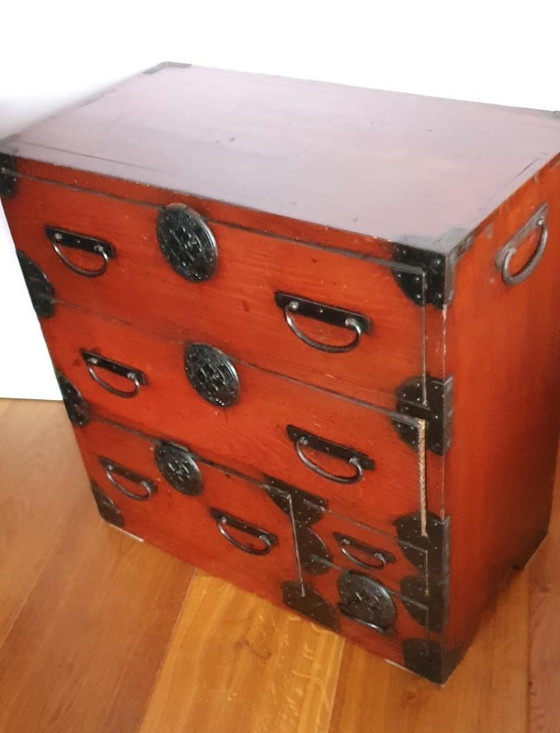 Image 1 of Antico mobiletto giapponese Ko Tansu