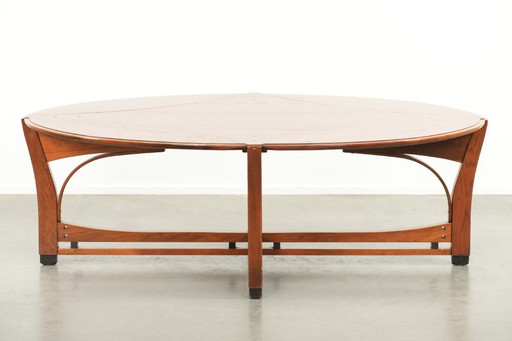 Ovale Art Nouveau design salontafel van Schuitema uit de Jugendstil serie