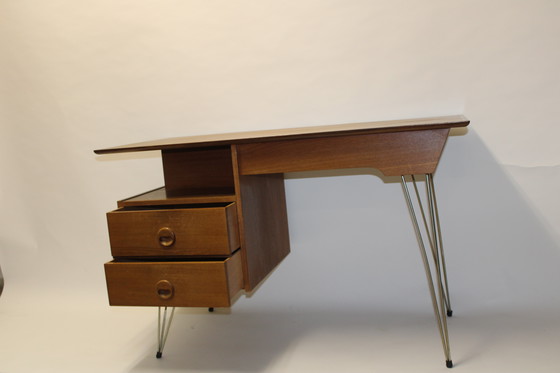 Image 1 of Escritorio de teca moderno de mediados de siglo: Louis Van Teeffelen para Wébé (década de 1950)