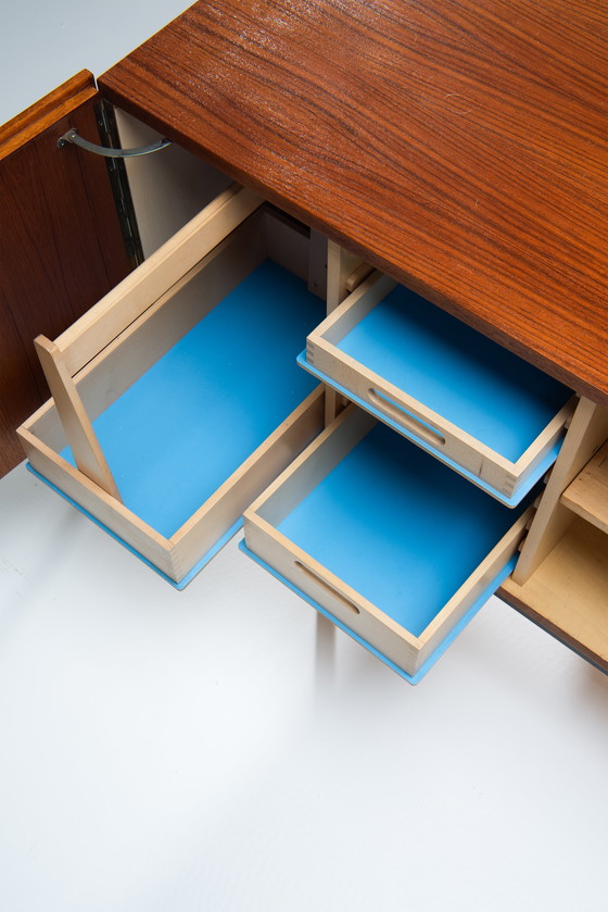 Image 1 of Minimalistisches Sideboard B40 - Dieter Waekerlin