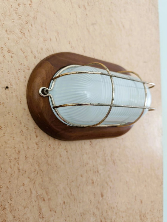 Image 1 of Vintage oval wall sconce