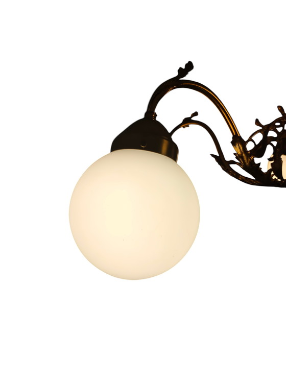 Image 1 of Große Messing-Hängeleuchte im Hollywood-Regency-Stil – 5-flammig mit Opalglas (Ø ca. 92 cm)