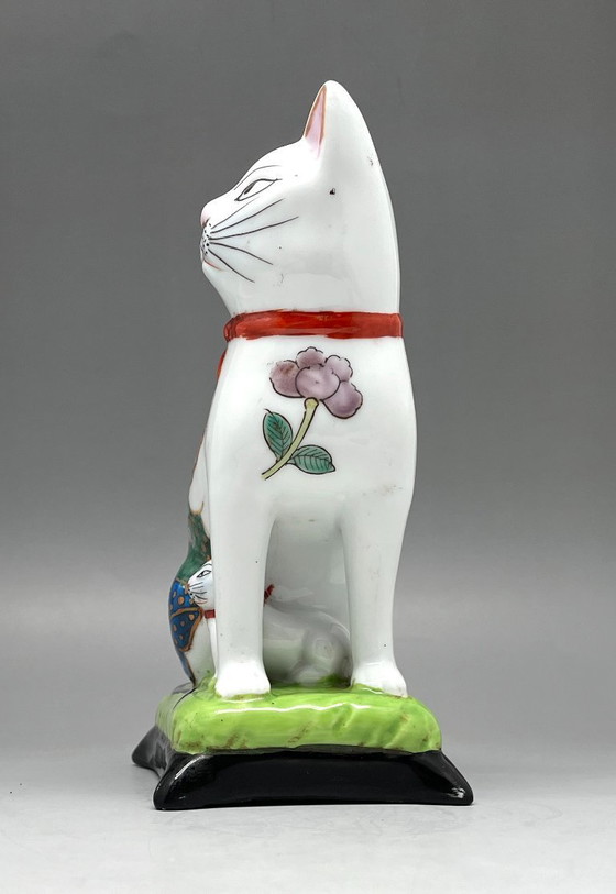 Image 1 of Hand-Painted Ceramic Figurine – Cat with Kitten – Asian Decor