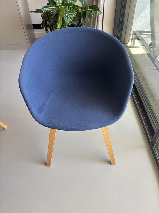 Te Koop. 5 Blauwe Stoelen Merk Hay – Eetkamerstoelen, Wood, Cotton (photo 7 of 10)