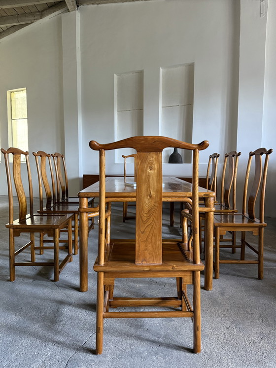 Image 1 of TAVOLO DA PRANZO IN CINA E 8 SEDIE IN LEGNO MASSELLO, ANNI '60