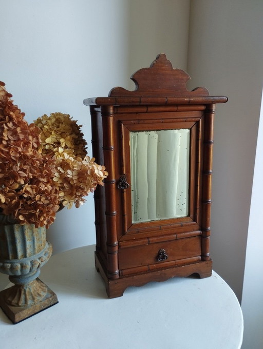 Ancienne armoire de poupée Art Nouveau - Armoire à pharmacie faux bambou 1900