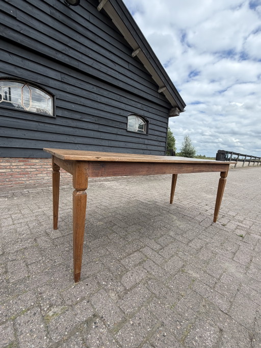 Antieke franse boerderijtafel van teakhout
