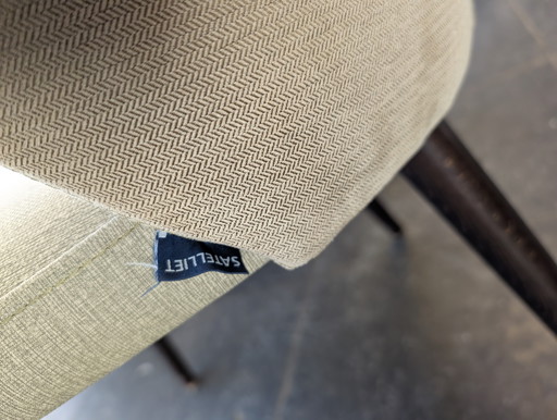 Satellite dining chairs