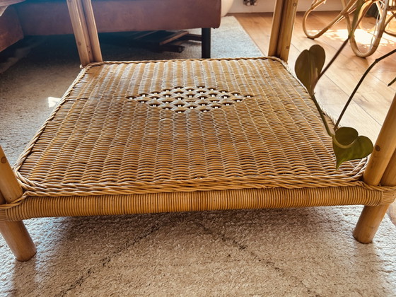 Image 1 of Vintage rotan salontafel met rookglas