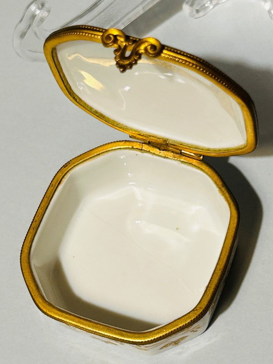 Image 1 of CAMILLE LE TALLEC PARIS - HAND-PAINTED JEWELRY BOX