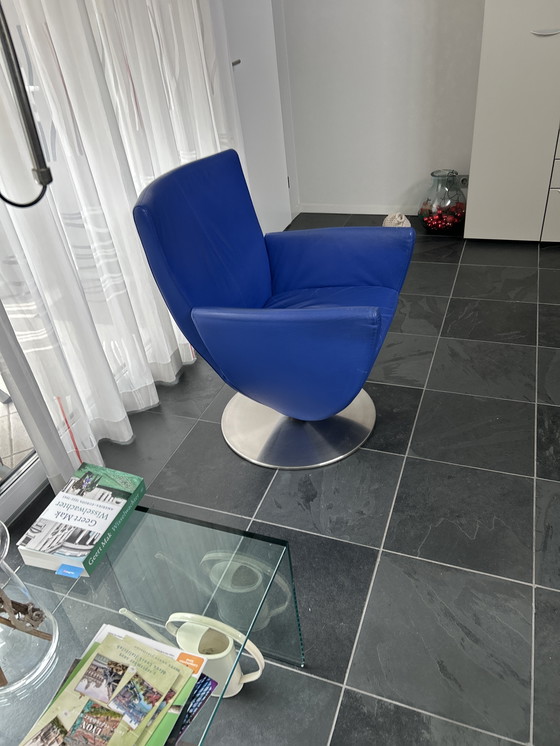 Image 1 of Fauteuil pivotant bleu