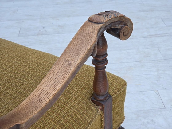Image 1 of Deense fauteuil uit de jaren 60, originele groene meubelwol, gesneden eikenhout