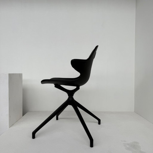 KFF Swivel Chair Black Leather