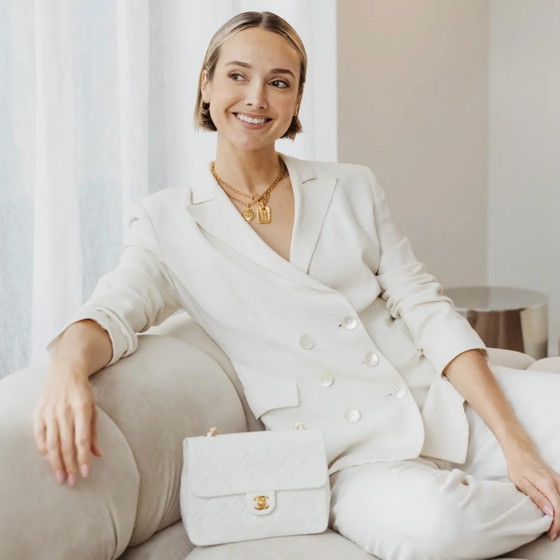 Chanel Vintage Mini Classic Flap Agneau Blanc – D'occasion – Autres sacs, Cuir, Cuir d'agneau (photo 2 of 11)