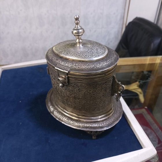 Image 1 of Zeldzaam, met de hand gebeiteld Marokkaans zilveren meesterwerk uit de 19e eeuw (650 g)