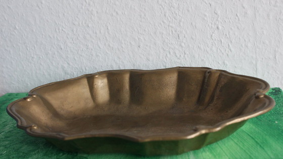 Image 1 of Frutero antiguo de hierro fundido con baño de latón, circa 1900, grande, muy pesado.