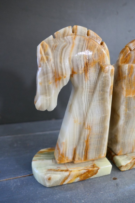 Fermalibri Art Déco in onice/marmo a forma di testa di cavallo – Oggetti decorativi, Marble, Stone (photo 3 of 11)