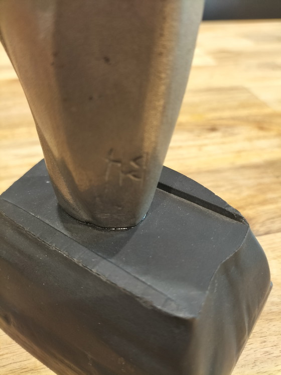 Image 1 of Genummerd Brandl Hoganas-beeldhouwwerk