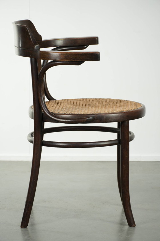 Image 1 of Chaise d'appoint/de salle à manger/de café Cosmos vintage originale en toile, avec un bois élégamment courbé dans le style Thone