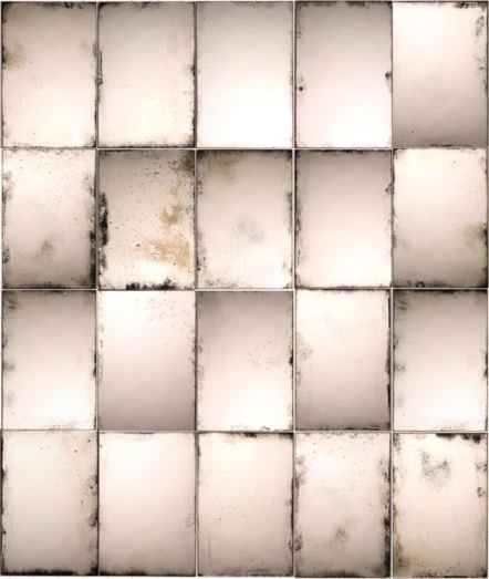 Image 1 of Set: 32 Handverzilverde en Antiek Spiegeltegels Set