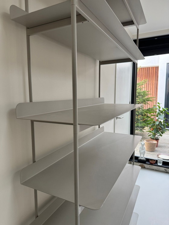 Image 1 of Muuto Compile Modularer offener Designschrank / Vitrine Grau