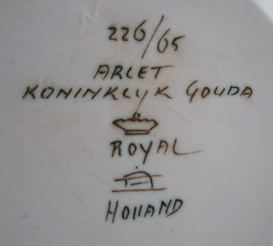 Image 1 of Beautiful Gouda vase 65cm.