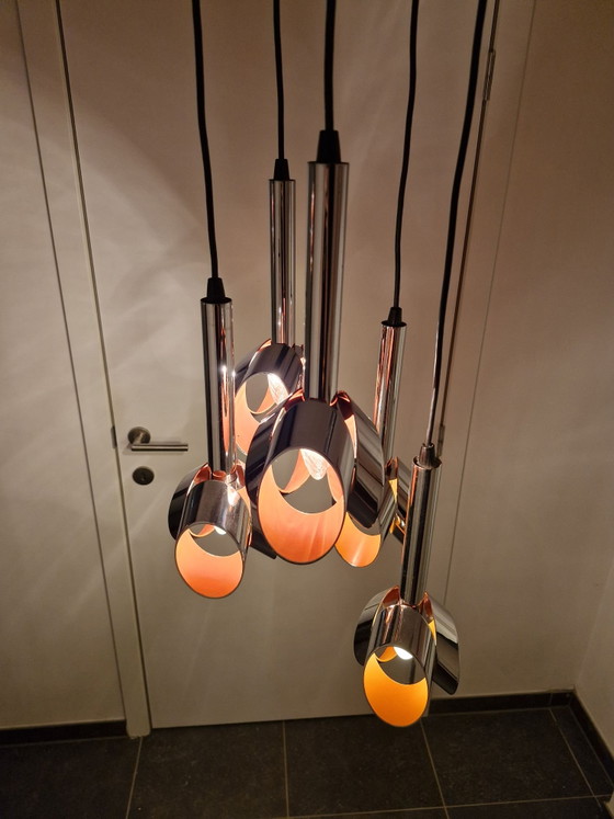 Massive Space Age cascade pendant lamp, chrome and orange, 5 light points, Metal, Silver (photo 4 of 15)