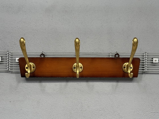 Image 1 of Appendiabiti vintage con ganci dorati - eleganza e carattere