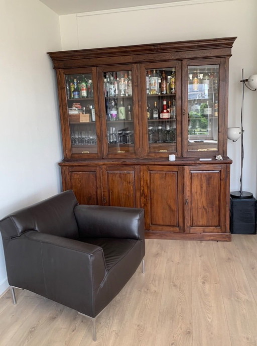 Design on Stock, Bloq Fauteuil, Roderick Vos, cuir marron foncé.