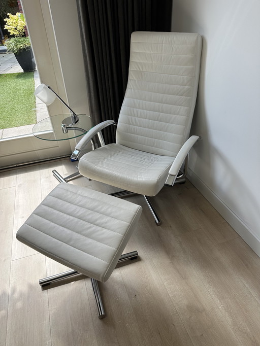 Nova Styl Collections Lederen Relaxfauteuil Met Voetenbank Wit Chrome Poot
