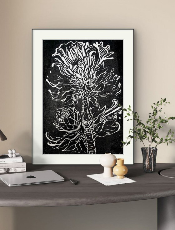 Image 1 of  Protea, Linogravure - A3 Encre noire sur papier blanc - Art botanique imprimé à la main - Edition limitée