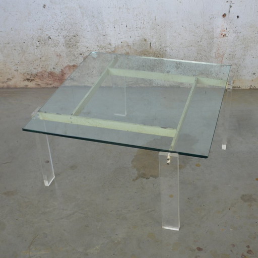 1 table basse architecturale