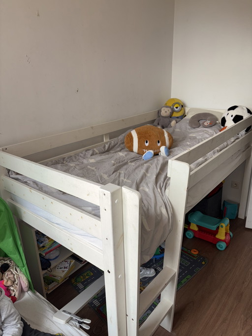 Raised children's bed