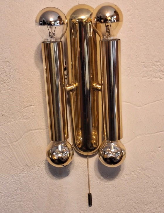 Par de lámparas de pared italianas de latón de cuatro luces, de mediados de siglo, década de 1960. – Apliques (photo 9 of 9)