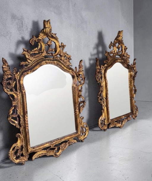 Due specchi Versailles in legno dorato