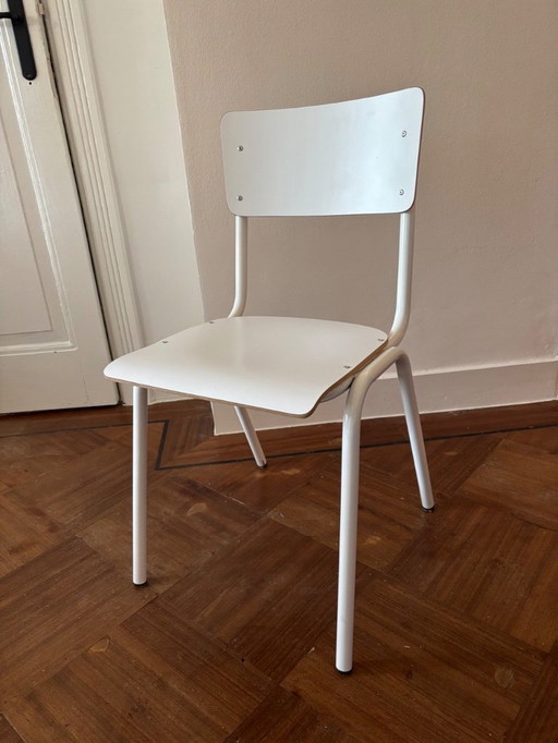 4x Zuiver Back to School Dining Chair