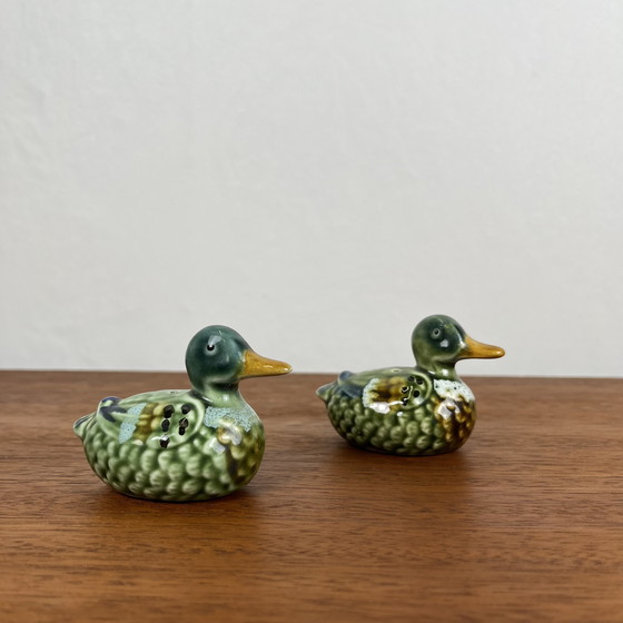 Image 1 of Vintage Keramisch Eend Peper en Zoutstel