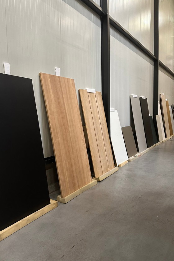 ZATERDAG 24 OKTOBER | DESIGN OUTLET | TAFELS 50-80% KORTING, Eettafels, Hout, Beige (foto 2 van 11)