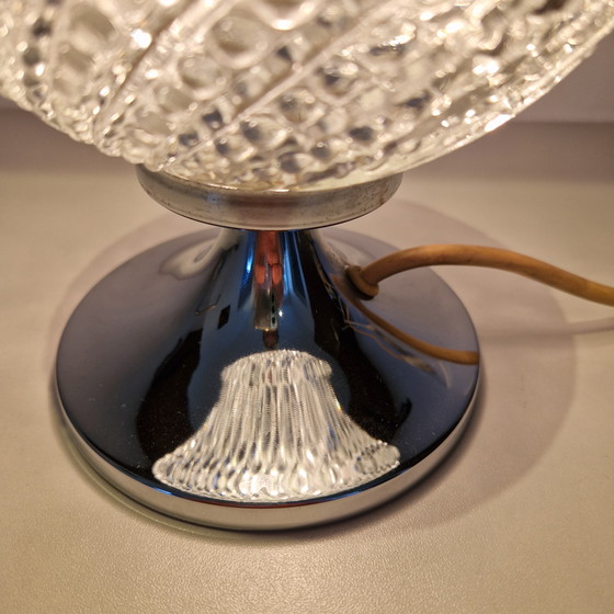 Image 1 of Lampada da tavolo vintage con base a tulipano di Otto Leuchten