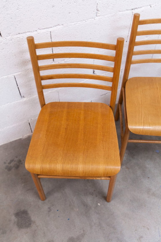 Image 1 of Danish modernist set: convertible round table (114/154cm) + 4 matching chairs, 1980