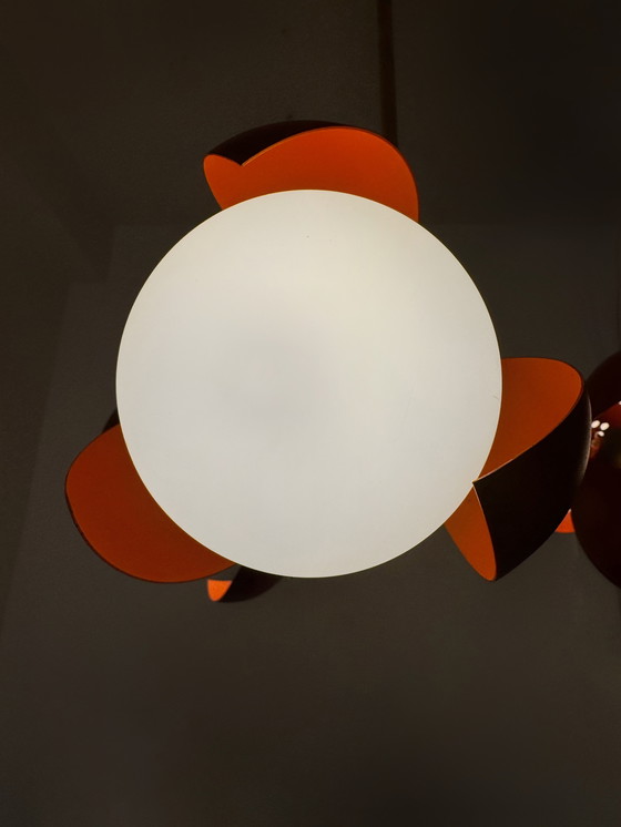 Image 1 of Araña de diseño italiano de los años 70 con flores naranjas