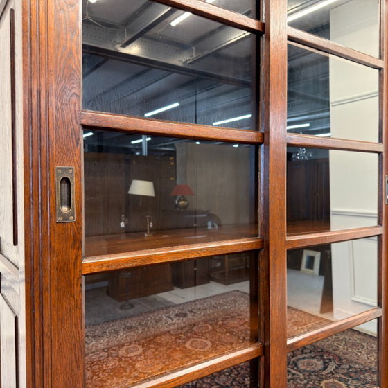Libreria classica inglese con ante scorrevoli in vetro – Librerie, Glass, Wood (photo 10 of 13)