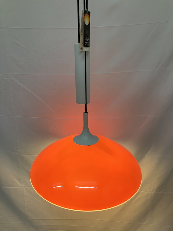 Image 1 of Lampada a sospensione vintage, Temde anni '60, Svizzera NUOVA VECCHIA MAGAZZINO