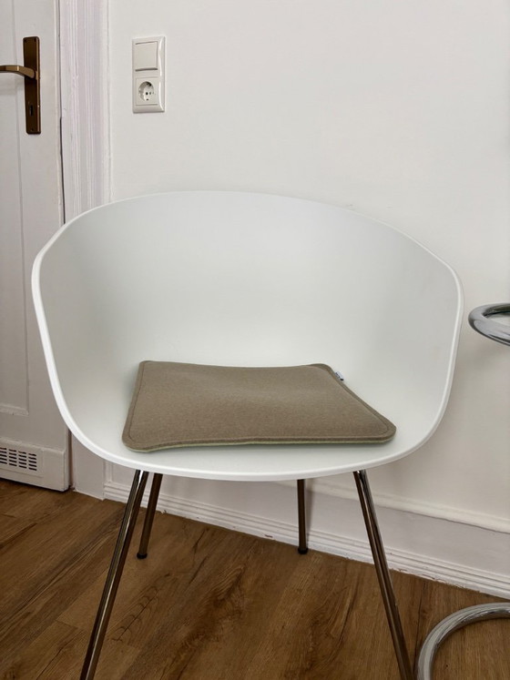 2 Chairs, Hay About a chair. AAC26, white, like new – Dining chairs, Plastic (photo 4 of 5)