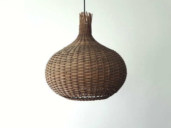 Image 1 of Magnifique suspension en rotin, suspension style Mid-Century Modern, lampe de table vintage