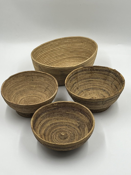 Set Of 4 Woven Wicker Baskets