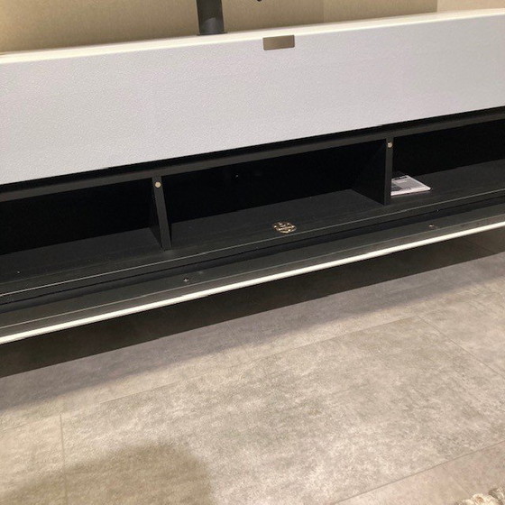 Image 1 of Mobile TV Spectral Brick